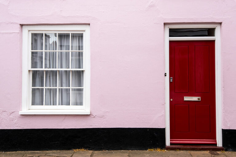 7 mistakes to avoid while choosing a front door